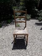 1 chaise en bois