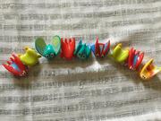 Jouets vaisseaux velcro qui s'accrochent