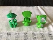 Jouets figurines vertes