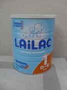 Boite vide de lait infantile