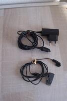 Chargeur et oreillette ancien téléphone portable