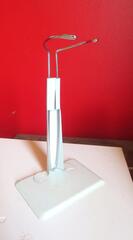 SUPPORT POUR PETITE POUPEE DE COLLECTION