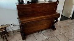 Piano droit