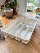 Range couverts en plastique blanc