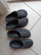 deux paires de sabots en plastique style crocs pointure 41