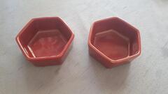 Petites soucoupes couleur prune