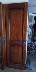 Donne portes intérieures. Dimensions : Porte 1:207.5 x 62.5 Porte 2 et 3(vitrées) 208x82.5