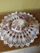 donne chapeau en déco