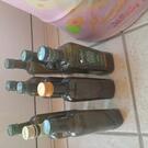 9 bouteilles d'huile vides