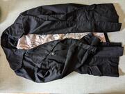 veste noire doublée d'un tissus fleurie