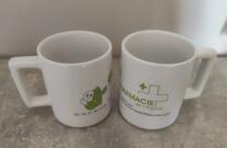 2 mugs