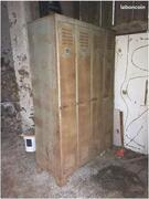 vestiaire metal