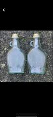 2 petite bouteilles en verre