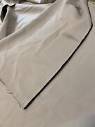 Tissu gris épais satiné