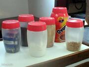 5 BOITES PLASTIQUES COUVERCLE ORANGE