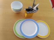Lot de vaisselle pour quatre