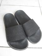 Claquettes pointure 33