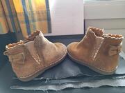 Chaussures en daim pointure 23