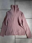 Pull taille 42 avec tâche