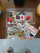 un lot de joue de kinder