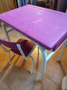 Table et chaise assortie