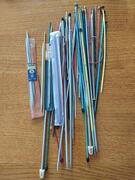 Lot aiguilles à tricoter et crochets
