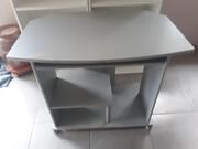 Bureau sur roulettes