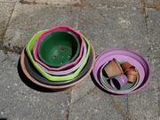 Lot de pots et soucoupes