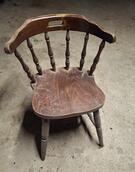 chaise bois robuste et confortable