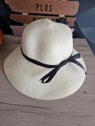 chapeau