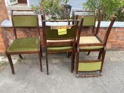 5 chaises