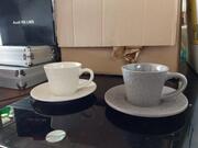 Tasses avec sous-tasses