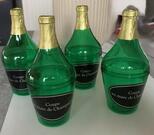 Petites bouteilles plastique vides