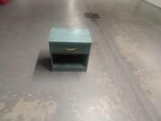 table de chevet bois bleu