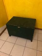 grand coffre en bois