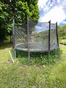 grand trampoline de 4m de diamètre.