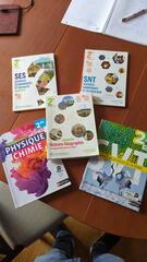 5 livres de 2de : SES, SNT, SVT, Hist-Geo, Phy-Chimie
