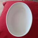 PLAT PLASTIQUE 26 X 17 CM HAIT 7 CM