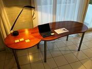 Bureau et ses accessoires (Grenoble)