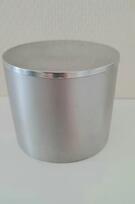 Petit pot métal