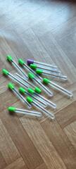 14 tubes éprouvettes plastiques