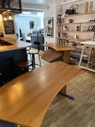 URGENT DONNE BUREAUX/TABLE DE REUNION Levallois PERRET