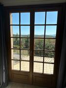 4 portes-fenêtres, double vantaux, en PVC imitation bois