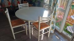 donne table ronde 4 personnes + rallonges
