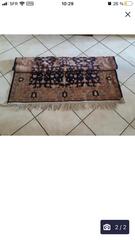 un grand tapis