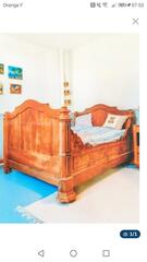 Lit en bois massif avec matelas et sommier inclus