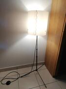Lampe sur pied
