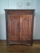 Meuble ancien de rangement en bois