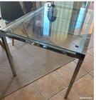 Table Ikea en verre glivrp