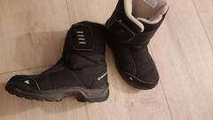 1 paire de bottes taille 26